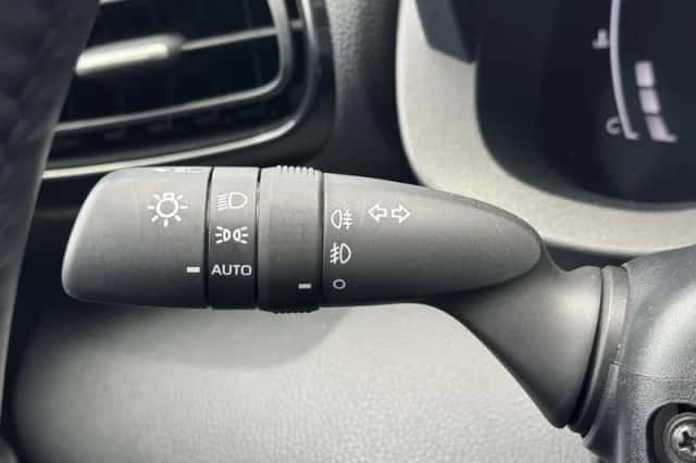 Toyota Yaris (2025) thumbnail 20