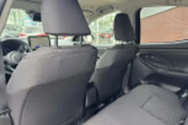 Toyota Yaris (2025) thumbnail 41