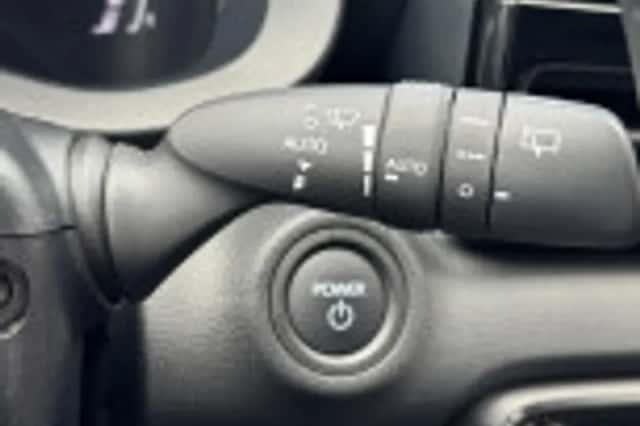 Toyota Yaris (2025) thumbnail 48