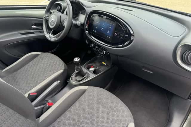 Toyota Aygo X (2023) thumbnail 17