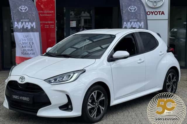 Toyota Yaris (2025) thumbnail 1