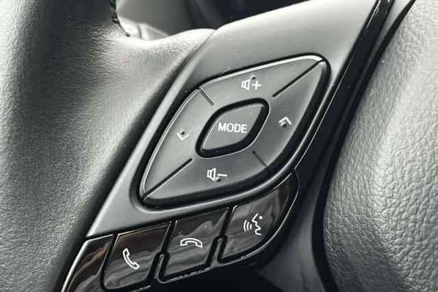 Toyota C hr (2021) thumbnail 22