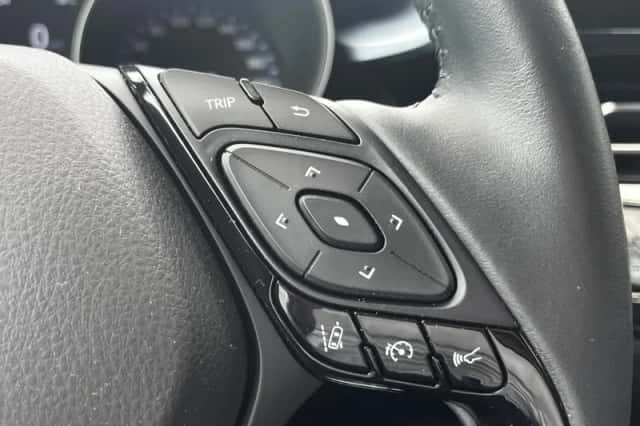 Toyota C hr (2021) thumbnail 24