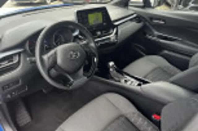 Toyota C hr (2021) thumbnail 39