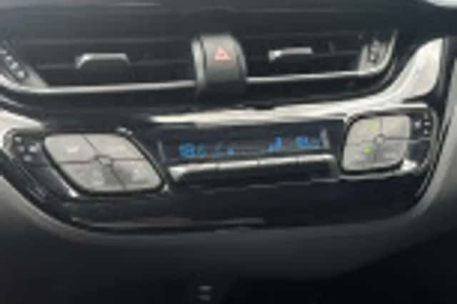 Toyota C hr (2021) thumbnail 61