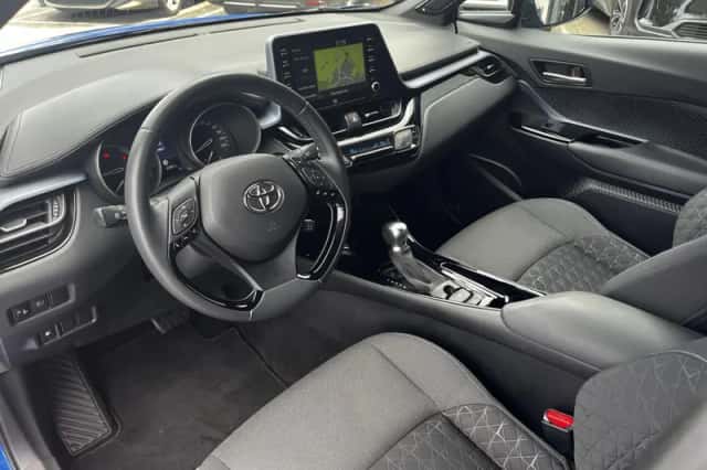 Toyota C hr (2021) thumbnail 8