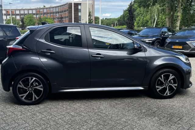 Toyota Yaris (2025) thumbnail 12