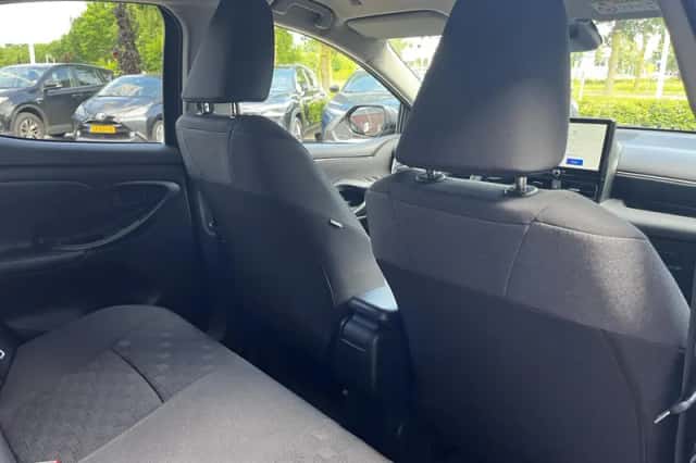 Toyota Yaris (2025) thumbnail 16