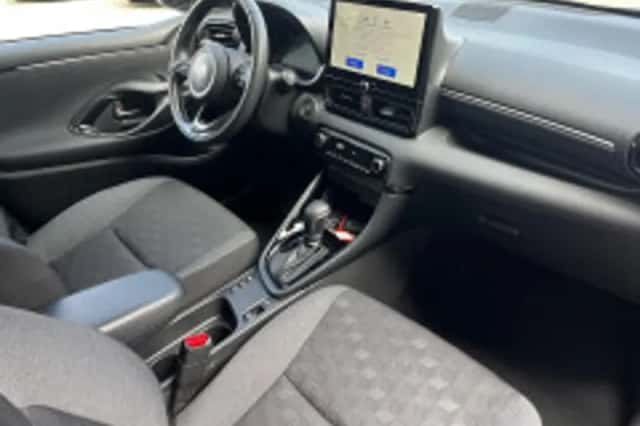 Toyota Yaris (2025) thumbnail 4