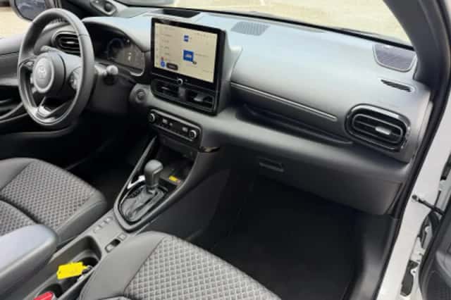 Toyota Yaris (2026) thumbnail 2