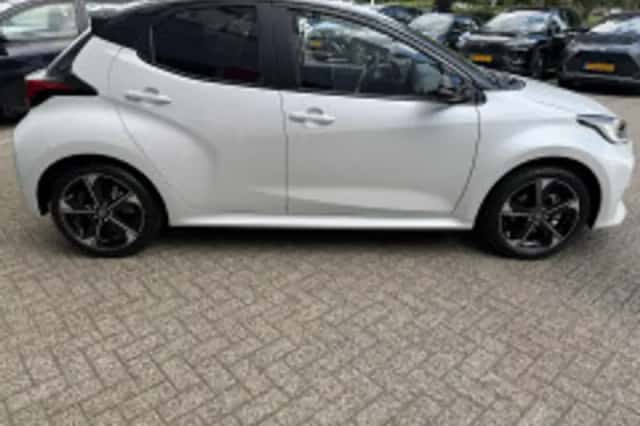 Toyota Yaris (2026) thumbnail 6