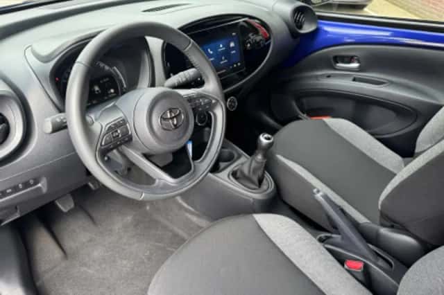 Toyota Aygo X (2025) thumbnail 2