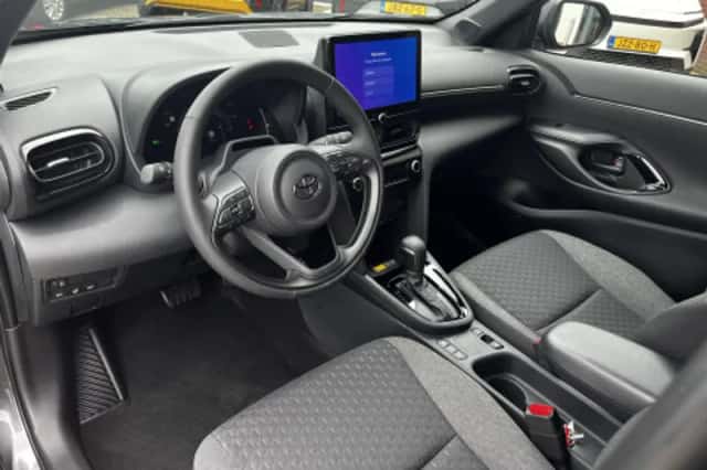 Toyota Yaris Cross (2026) thumbnail 2