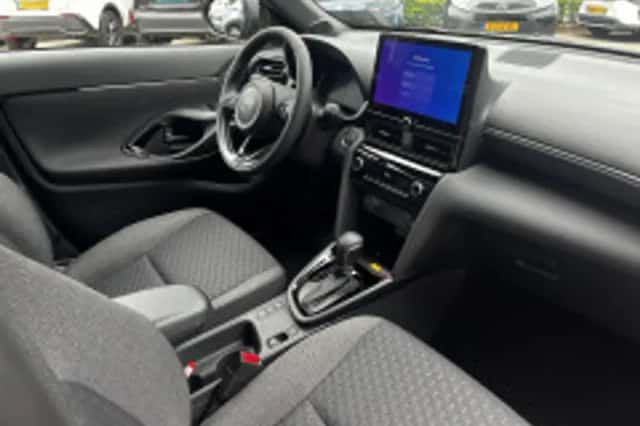 Toyota Yaris Cross (2026) thumbnail 4