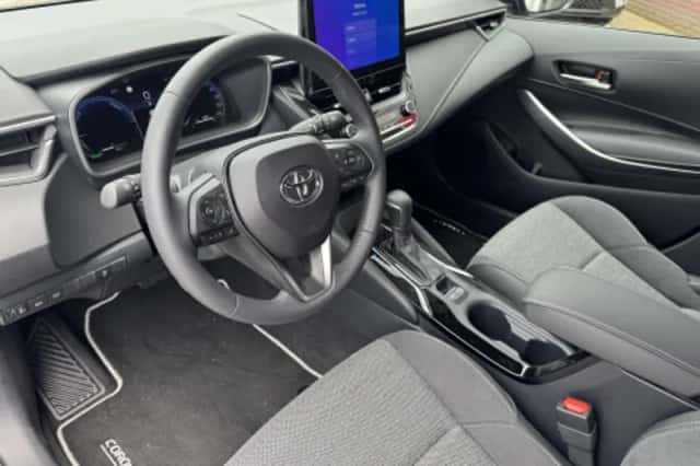 Toyota Corolla (2026) thumbnail 2