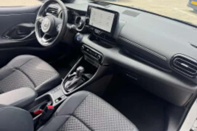 Toyota Yaris (2022) thumbnail 4