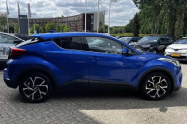 Toyota C hr (2019) thumbnail 6