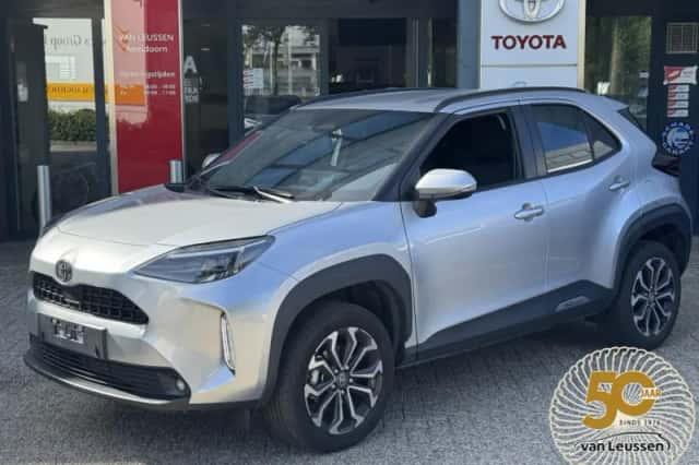 Toyota Yaris Cross (2025) thumbnail 1
