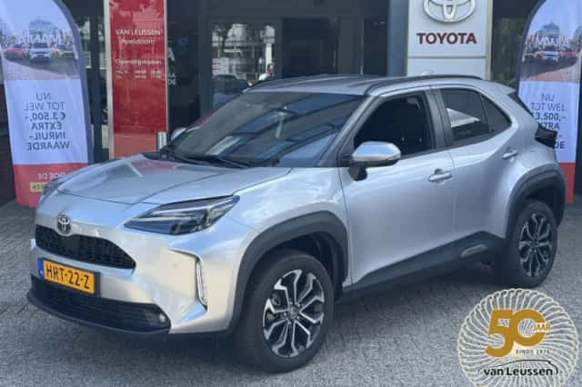 Toyota Yaris Cross (2025) thumbnail 1