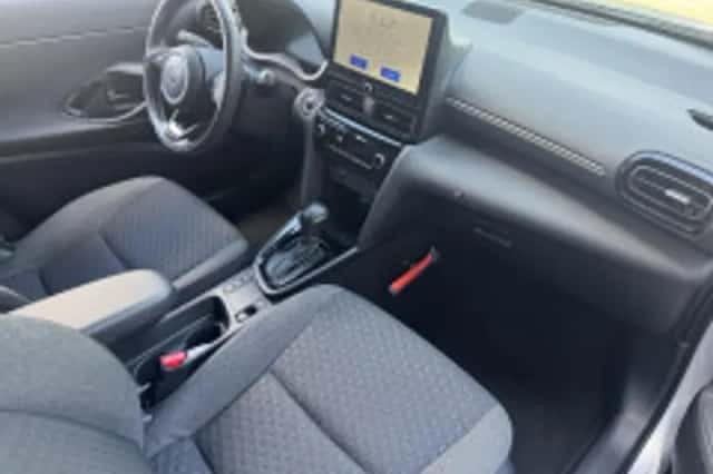 Toyota Yaris Cross (2025) thumbnail 4