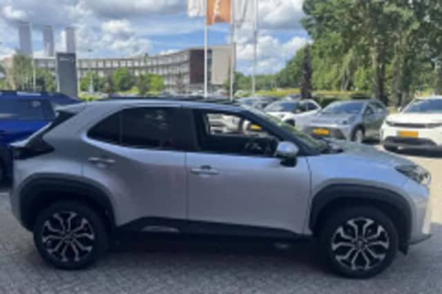 Toyota Yaris Cross (2025) thumbnail 6