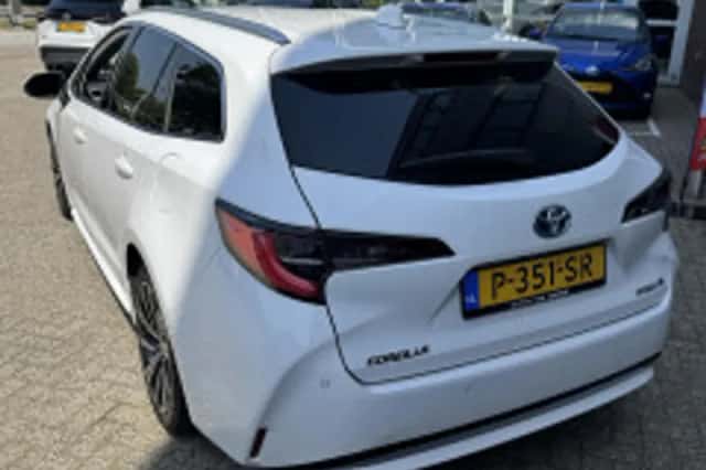 Toyota Corolla (2022) thumbnail 5