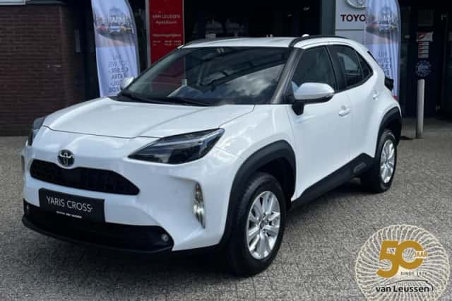 Toyota Yaris Cross (2025) thumbnail 1