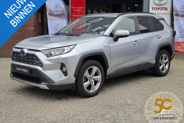 Toyota RAV4 (2021) thumbnail 1