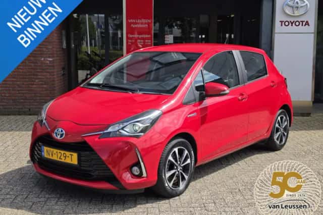 Toyota Yaris (2017) thumbnail 1