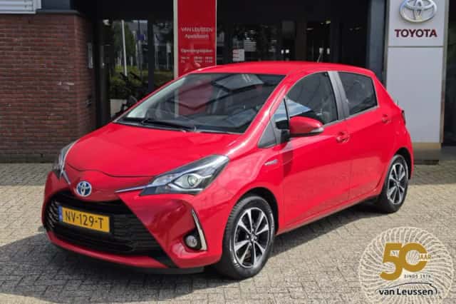 Toyota Yaris (2017) thumbnail 1