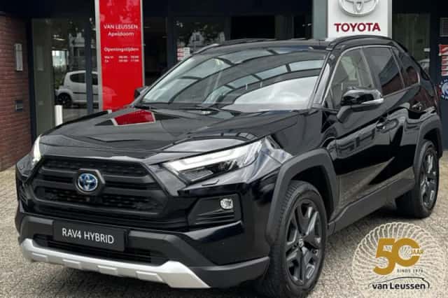 Toyota RAV4 (2022) thumbnail 1