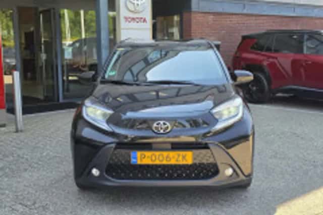 Toyota Aygo (2022) thumbnail 3