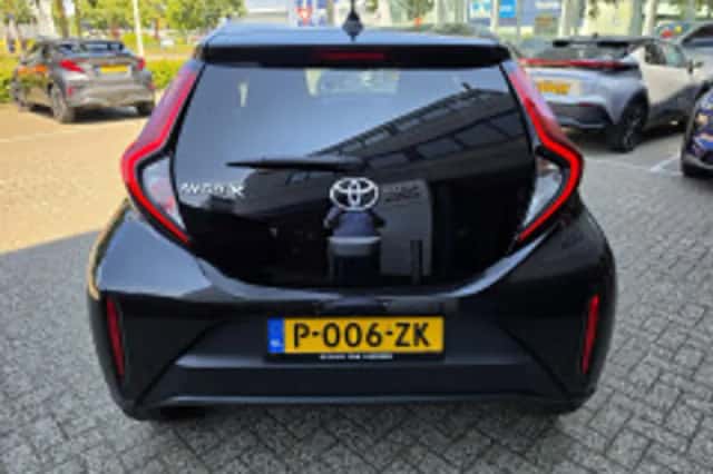 Toyota Aygo (2022) thumbnail 4