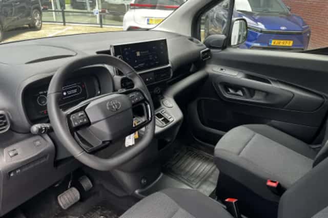 Toyota Proace (2026) thumbnail 2