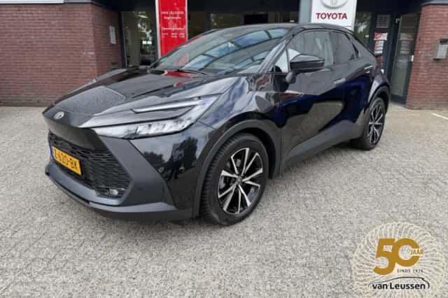 Toyota C hr (2024) thumbnail 1
