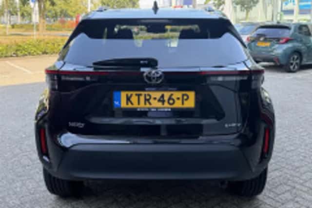Toyota Yaris Cross (2025) thumbnail 4