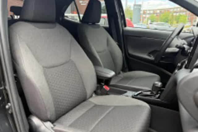 Toyota Yaris Cross (2025) thumbnail 5