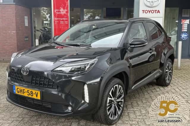 Toyota Yaris Cross (2024) thumbnail 1