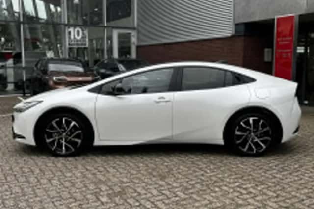Toyota Prius (2025) thumbnail 5