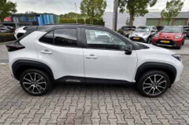Toyota Yaris Cross (2025) thumbnail 6