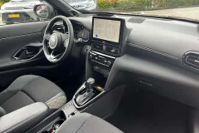 Toyota Yaris Cross (2026) thumbnail 4