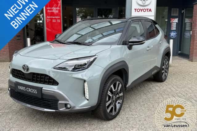 Toyota Yaris Cross (2024) thumbnail 1
