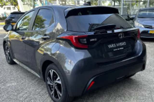 Toyota Yaris (2026) thumbnail 3