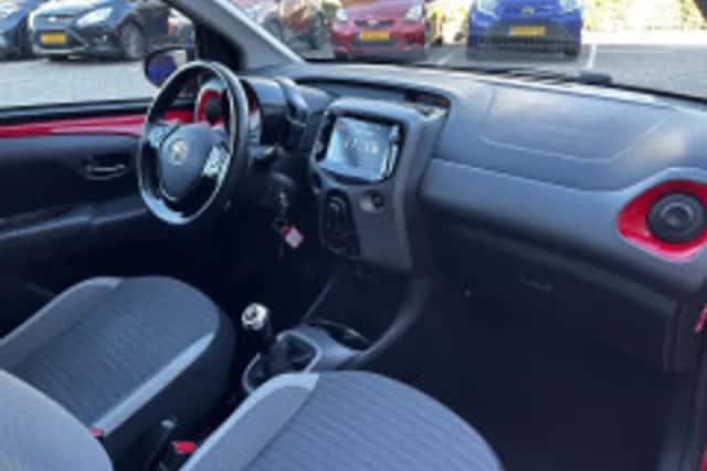 Toyota Aygo (2018) thumbnail 4