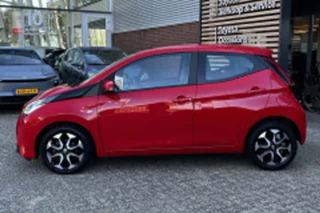 Toyota Aygo (2018) thumbnail 5