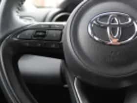 Toyota Yaris (2023) thumbnail 43