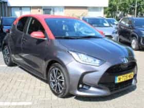 Toyota Yaris (2021) thumbnail 4