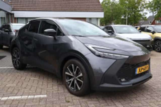 Toyota C hr (2024) thumbnail 4
