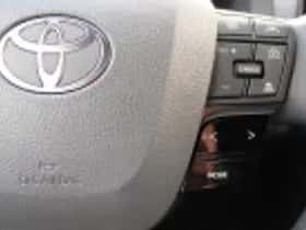 Toyota C hr (2024) thumbnail 54