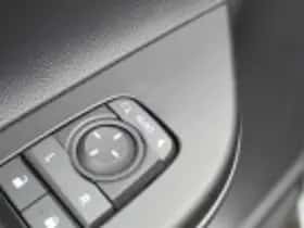 Toyota C hr (2024) thumbnail 58